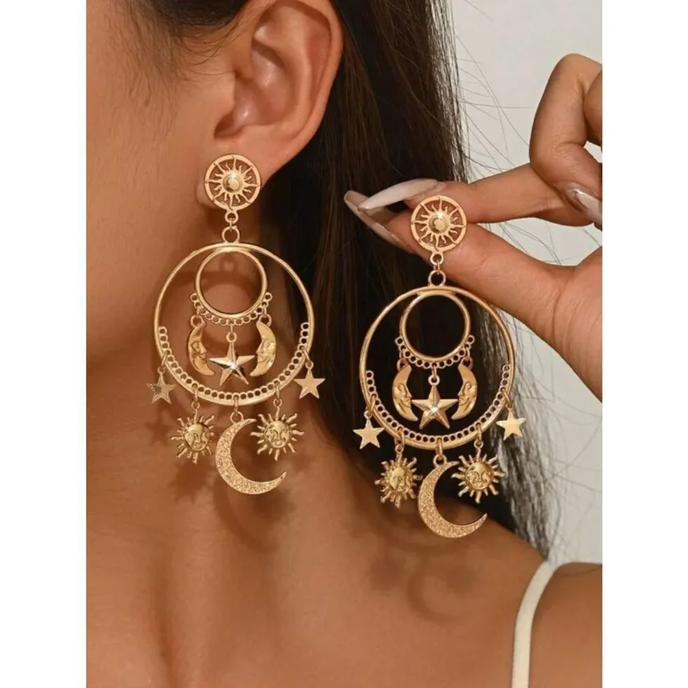 Gold Celestial Moon & Star Drop Earrings - Women Jewelry R 408